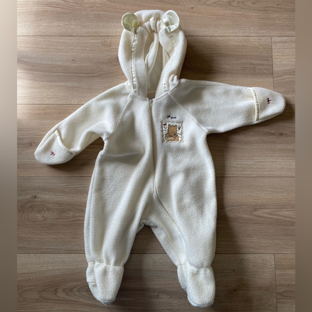 Vintage Rare Classic Pooh Outfit